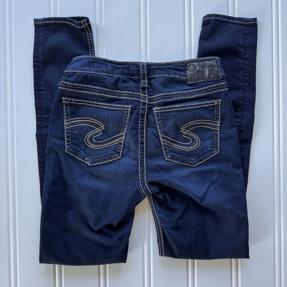 Silver Suki Dark Wash Skinny Jeans | Classic Clean Girl Minimalist Denim